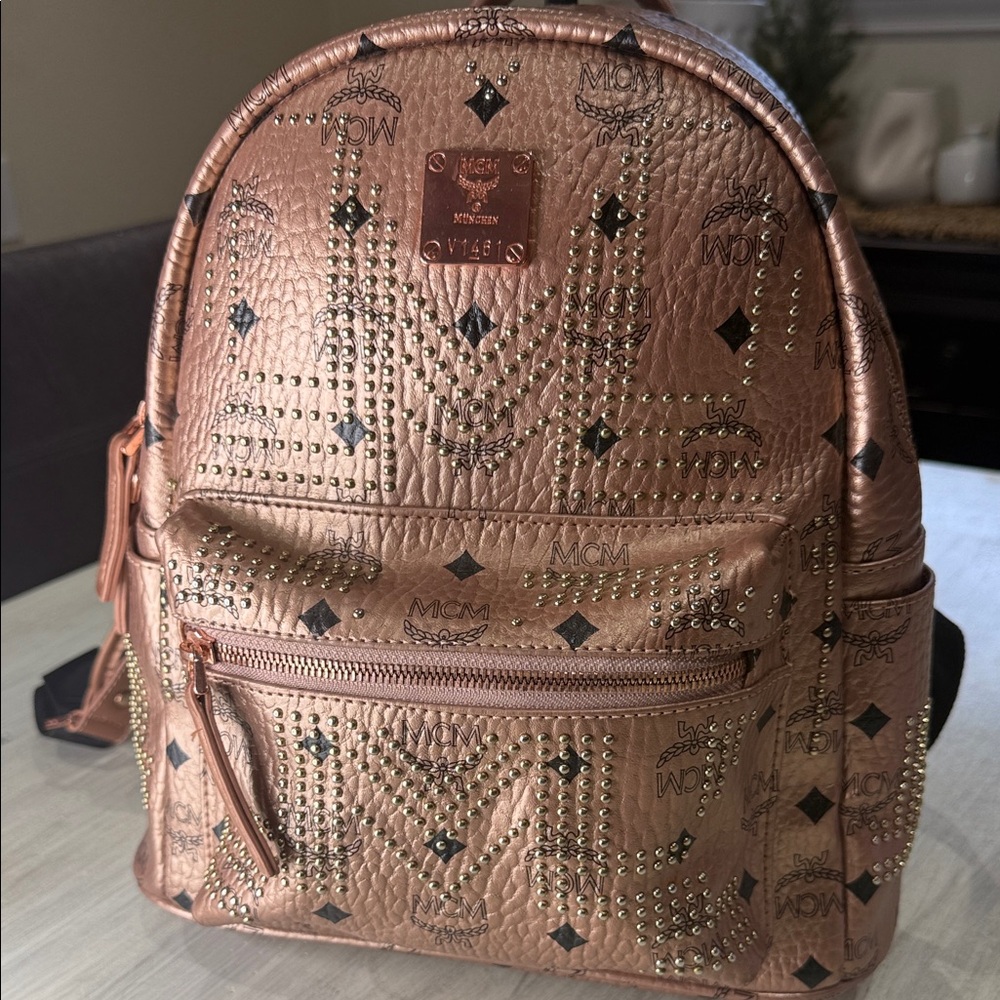 Source Unknown Visteos Metallic Rose Gold Backpac… - image 1